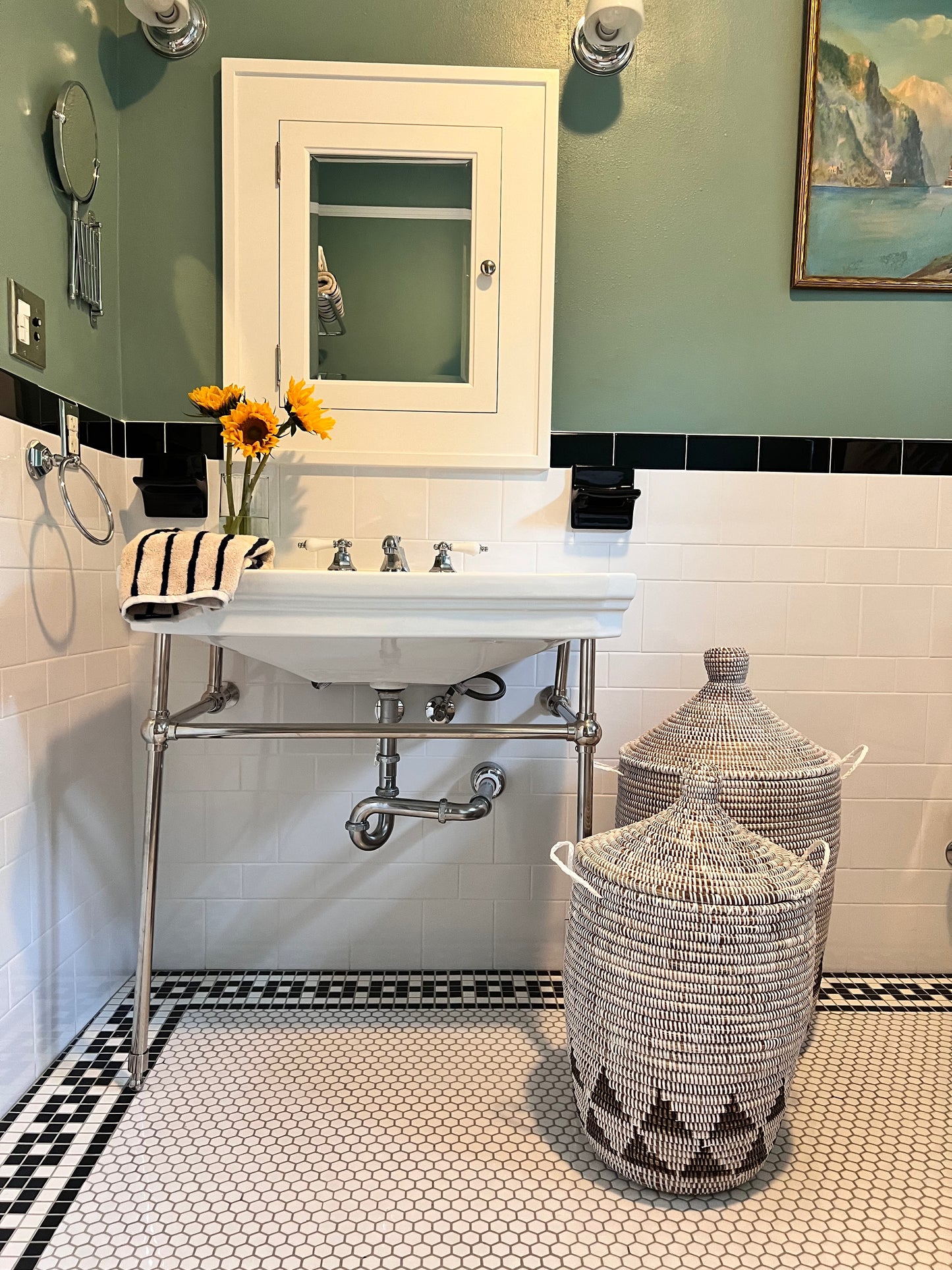 Nesting Laundry Baskets (2)